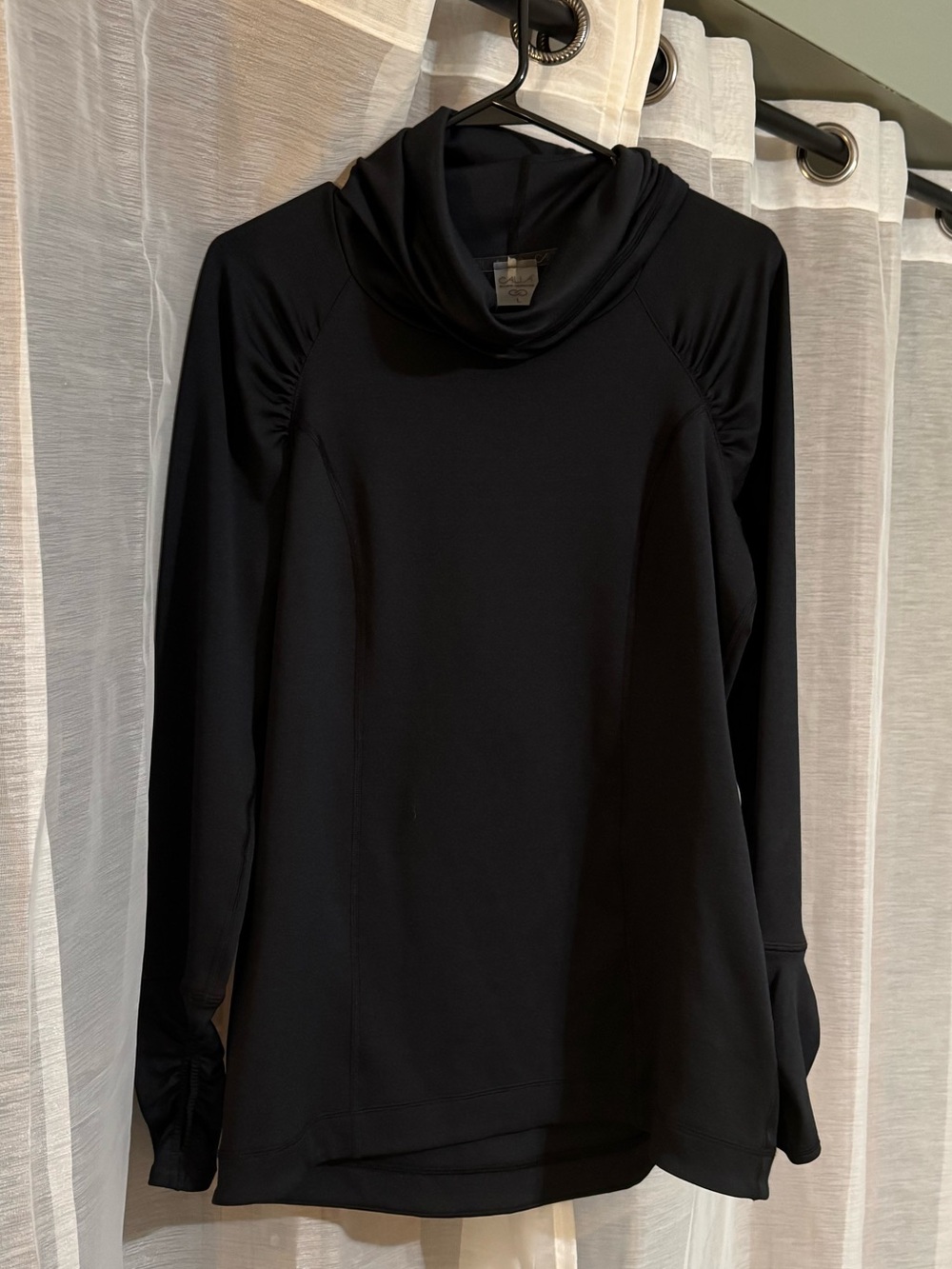 CALIA by Carrie Underwood Black Active Top with Subtle Logo Trim